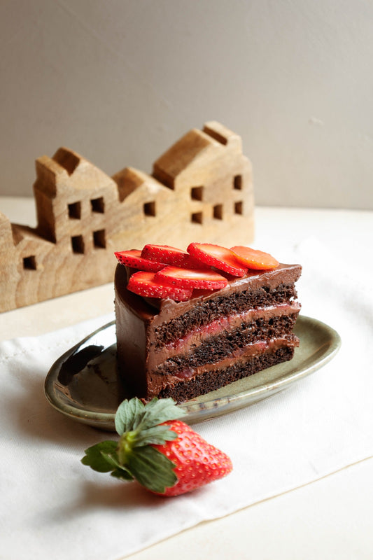 Strawberry Chocolate Cake Slice